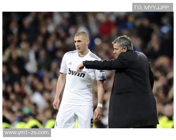 皇马前锋本泽马传射建功全场最佳表现令人称赞